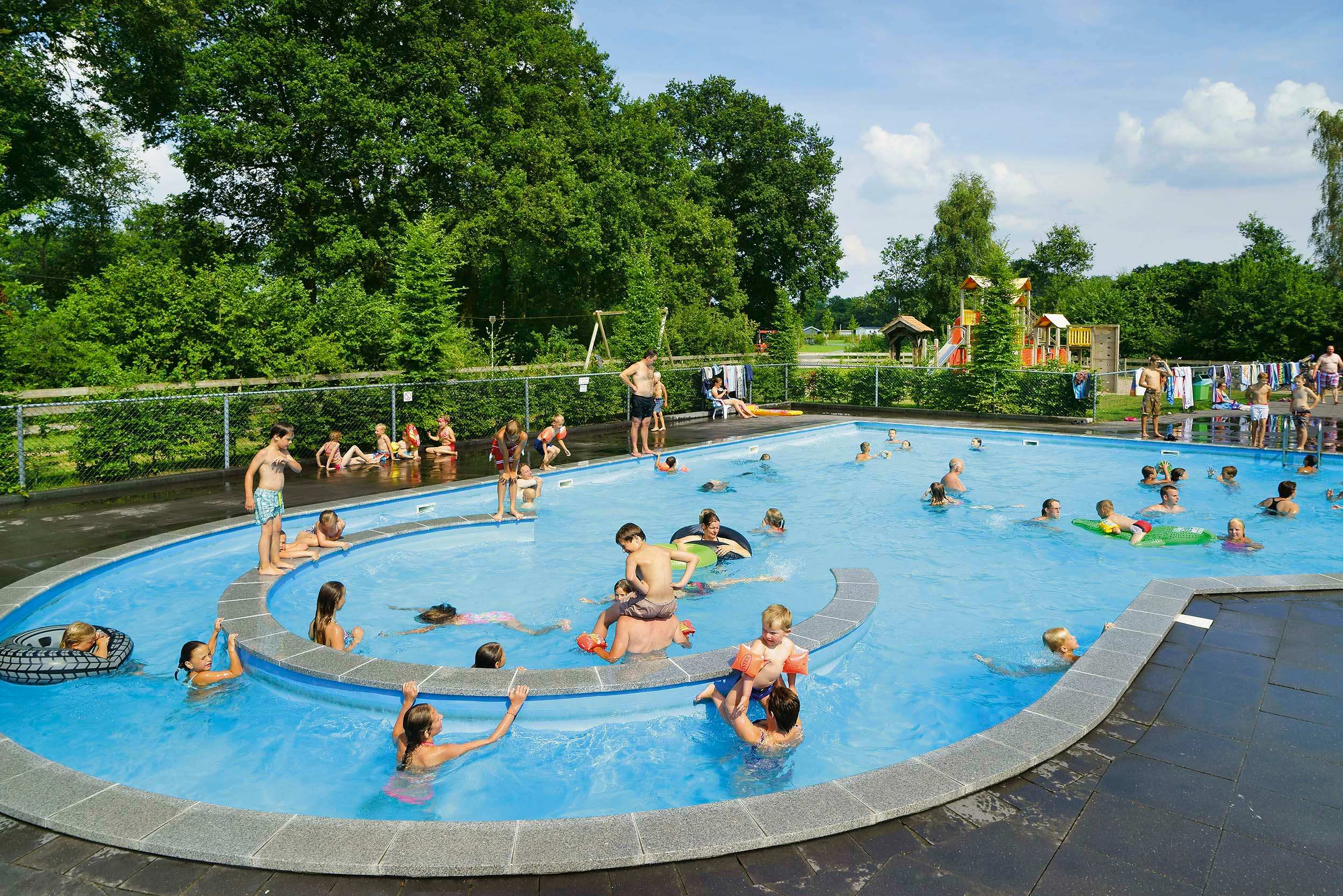 Vakantiepark bij Ommen zwembad